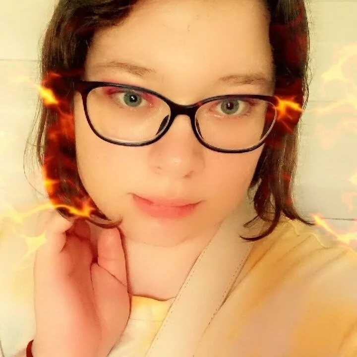 JulieTailor — FansOnlyX creator profile