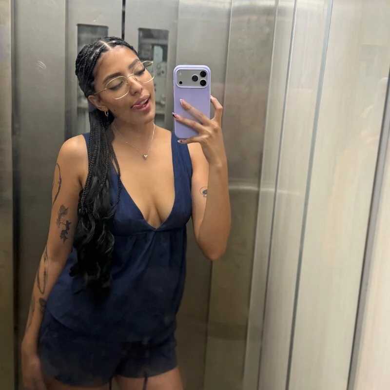 AnaisLabella — FansOnlyX creator profile