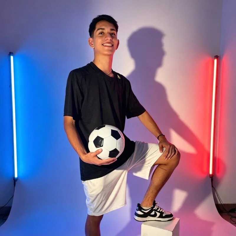 Nicolas_Rosenthal — FansOnlyX creator profile