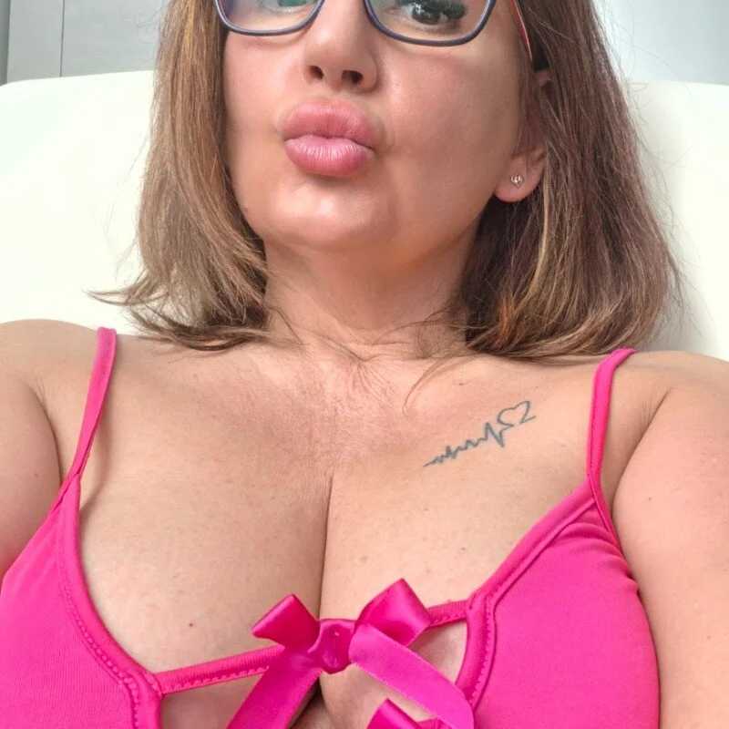 karenncougar — FansOnlyX creator profile