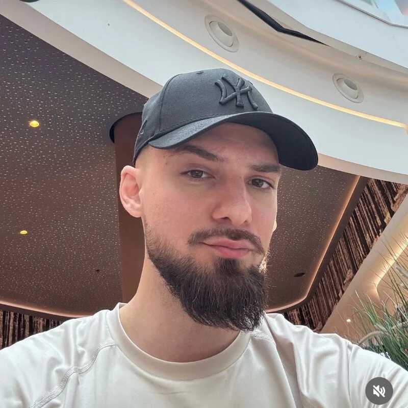Bruno_Vaginanii — FansOnlyX creator profile