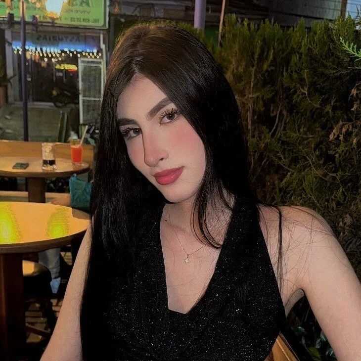 valeria_gonzales_ — FansOnlyX creator profile