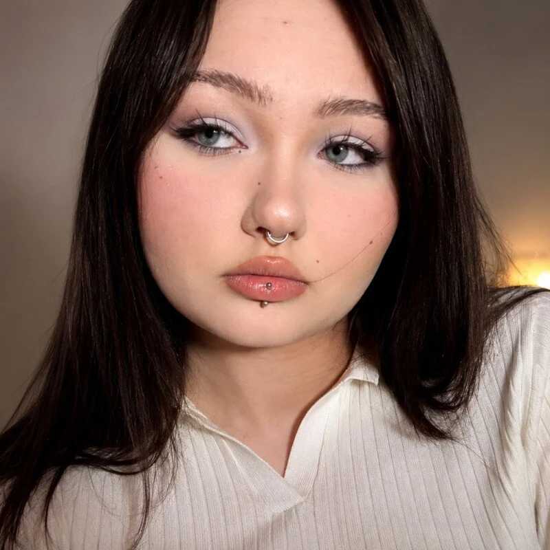 Niki_Glow — FansOnlyX creator profile