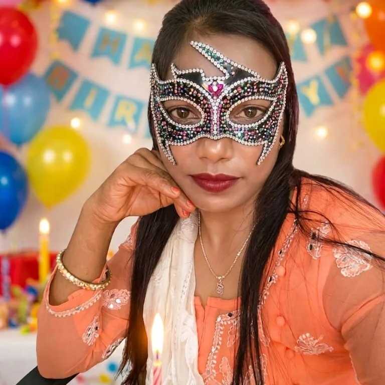 Priya_Thakur — FansOnlyX creator profile