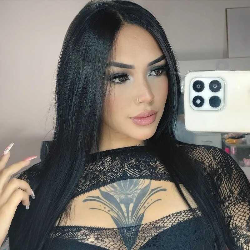 AndreaG_ — FansOnlyX creator profile