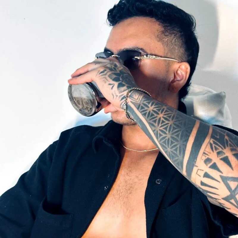 ApoloMoretti — FansOnlyX creator profile