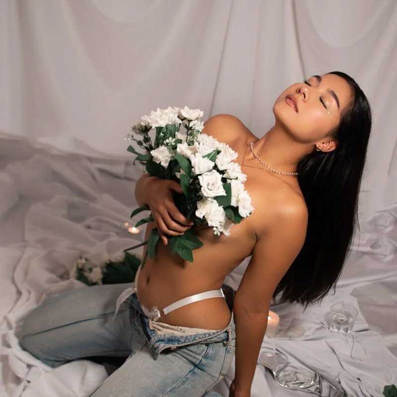 EmilyWinter_ — FansOnlyX creator profile
