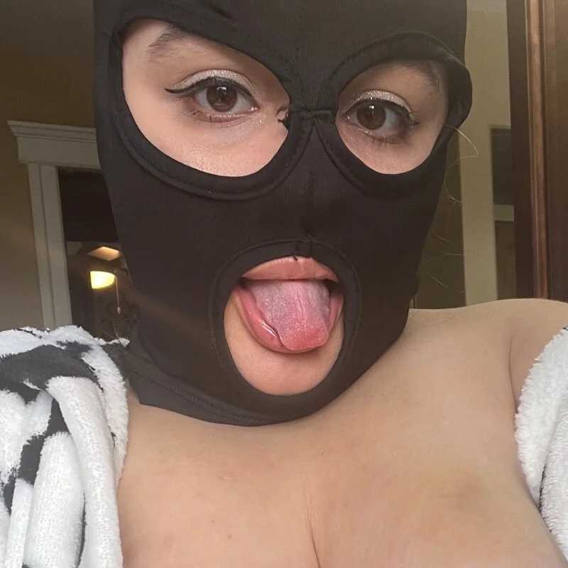 sarahcakes223 — FansOnlyX creator profile