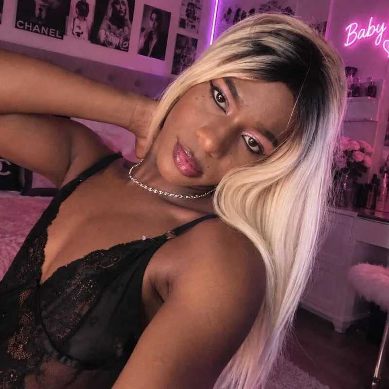 Scarlett_Rx — FansOnlyX creator profile