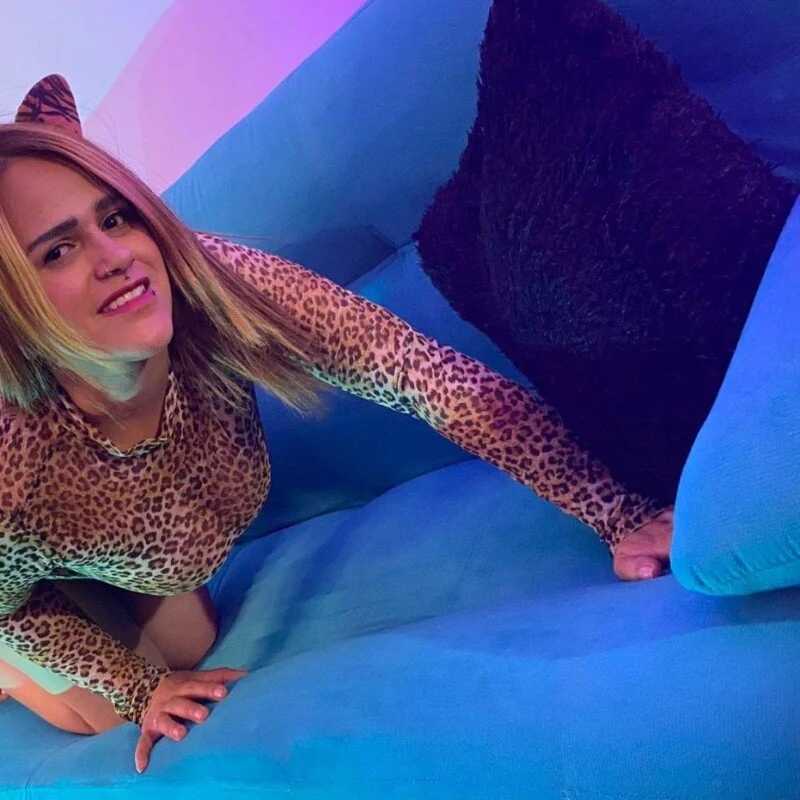 rochylinda — FansOnlyX creator profile