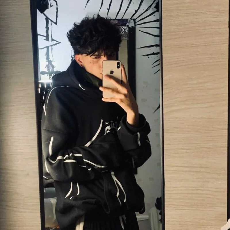 axel_nocturne — FansOnlyX creator profile