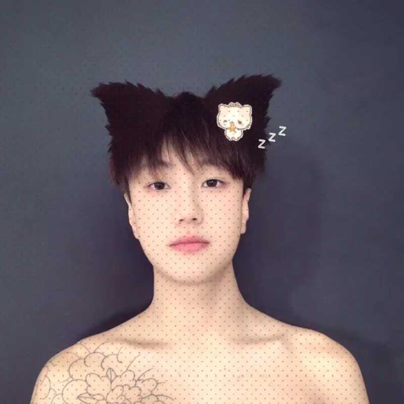 GayMM-002 — FansOnlyX creator profile