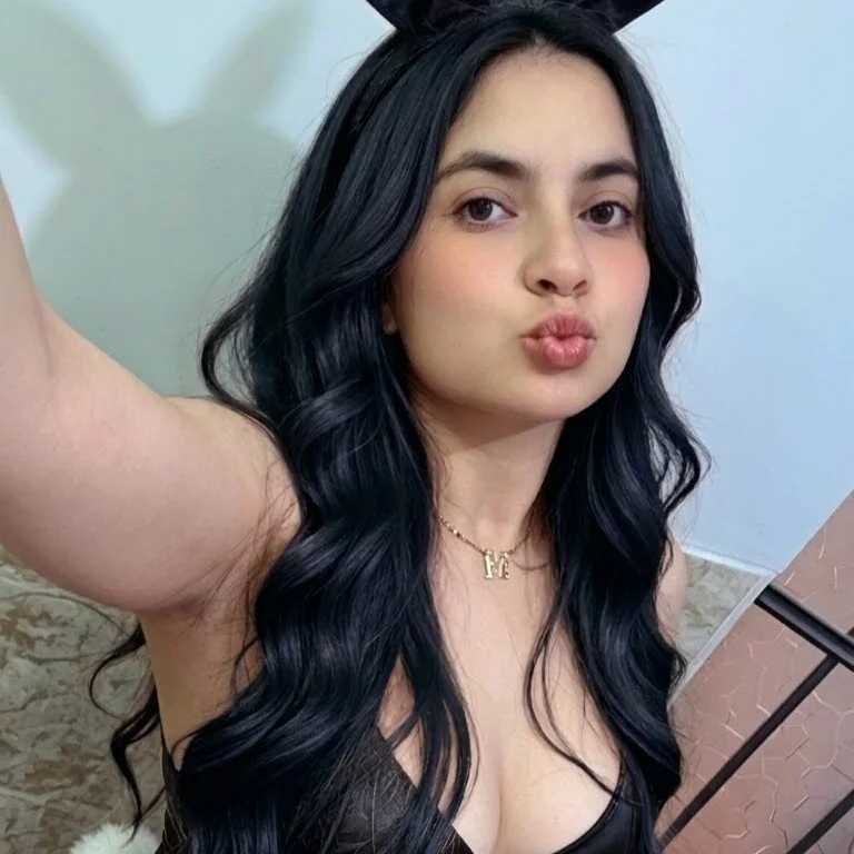 camilahot_69 — FansOnlyX creator profile