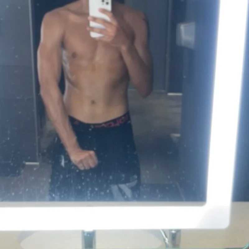 lightskinwithgirth — FansOnlyX creator profile
