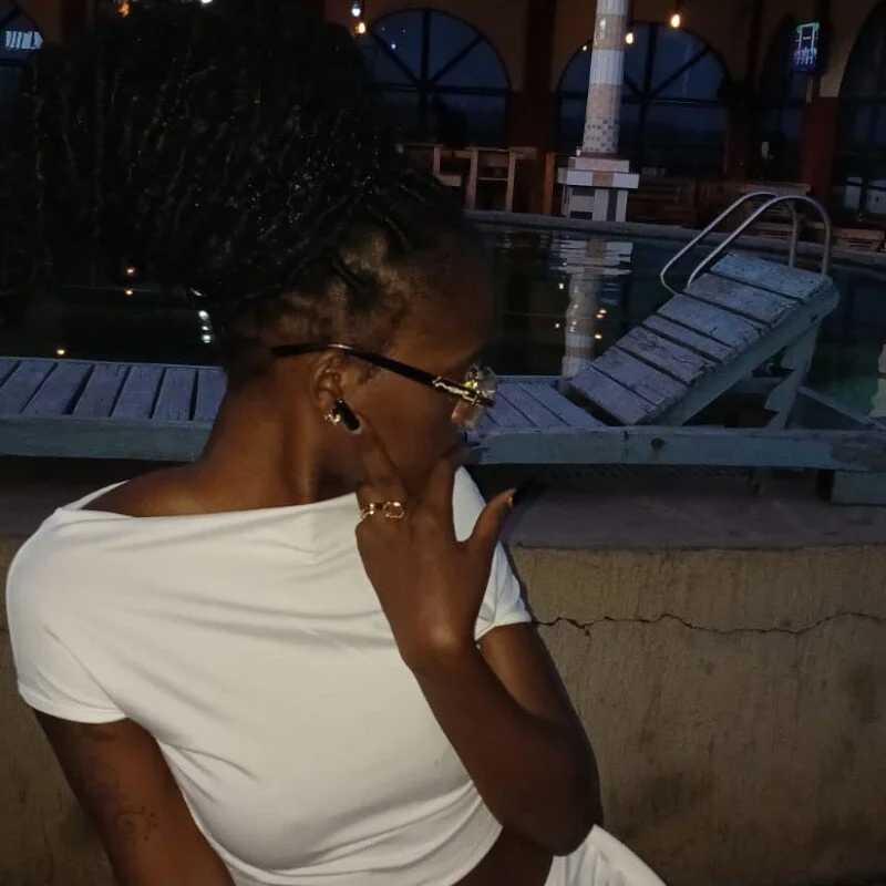 ebonyhooter — FansOnlyX creator profile