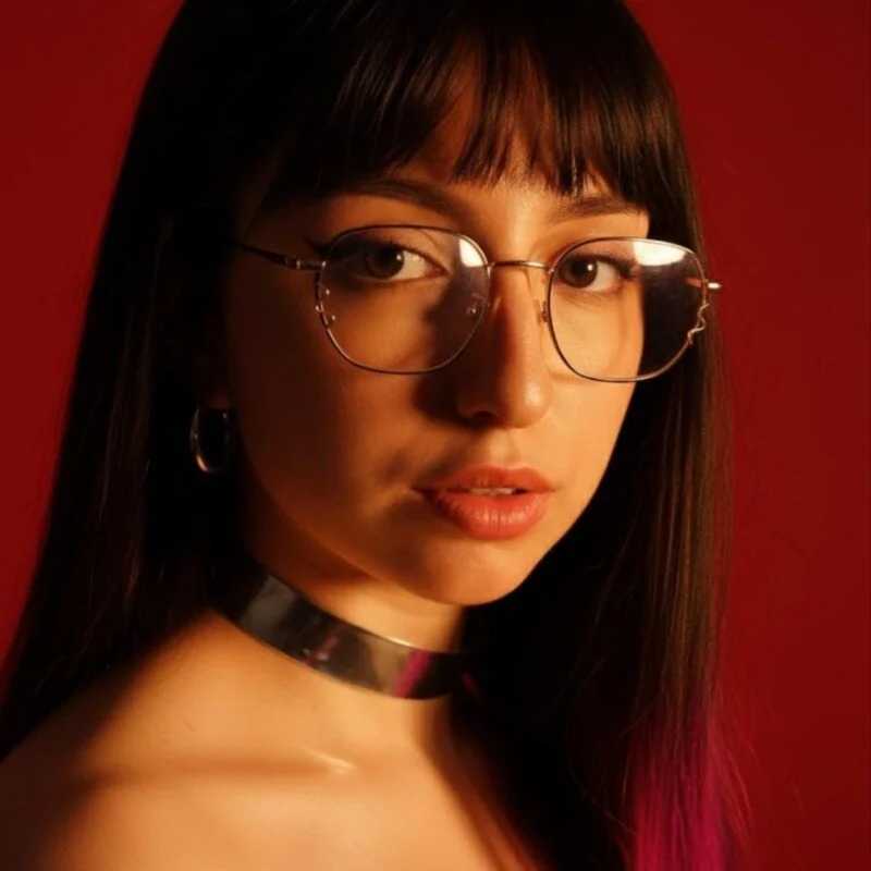 Julieta_Shelby — FansOnlyX creator profile
