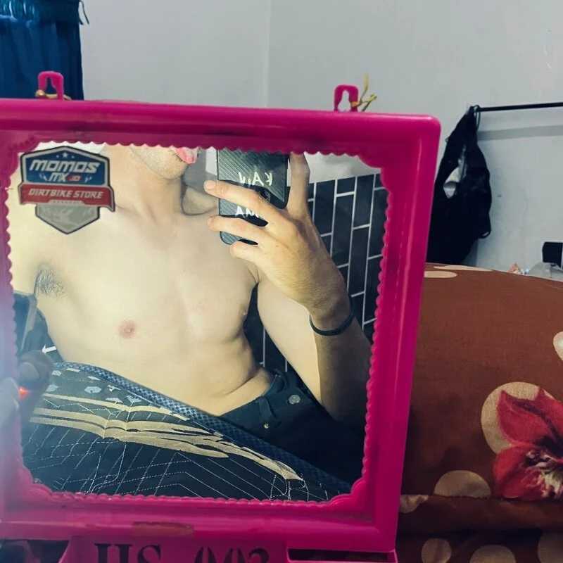 Iklkakakak — FansOnlyX creator profile