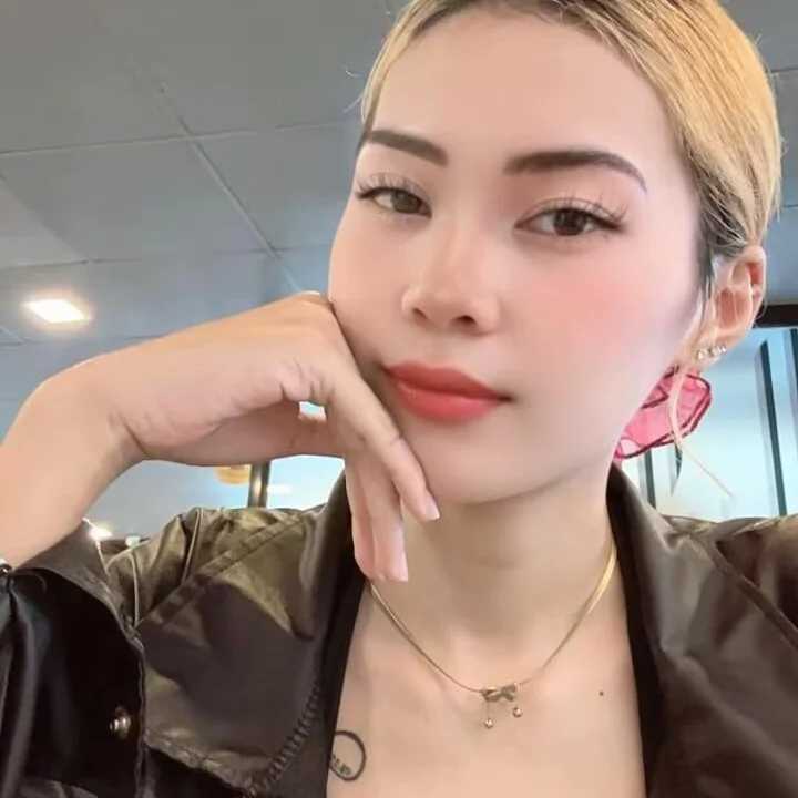 Tiny_Asian20 — FansOnlyX creator profile