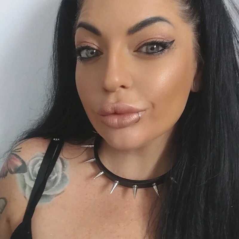 PoppyRaven — FansOnlyX creator profile