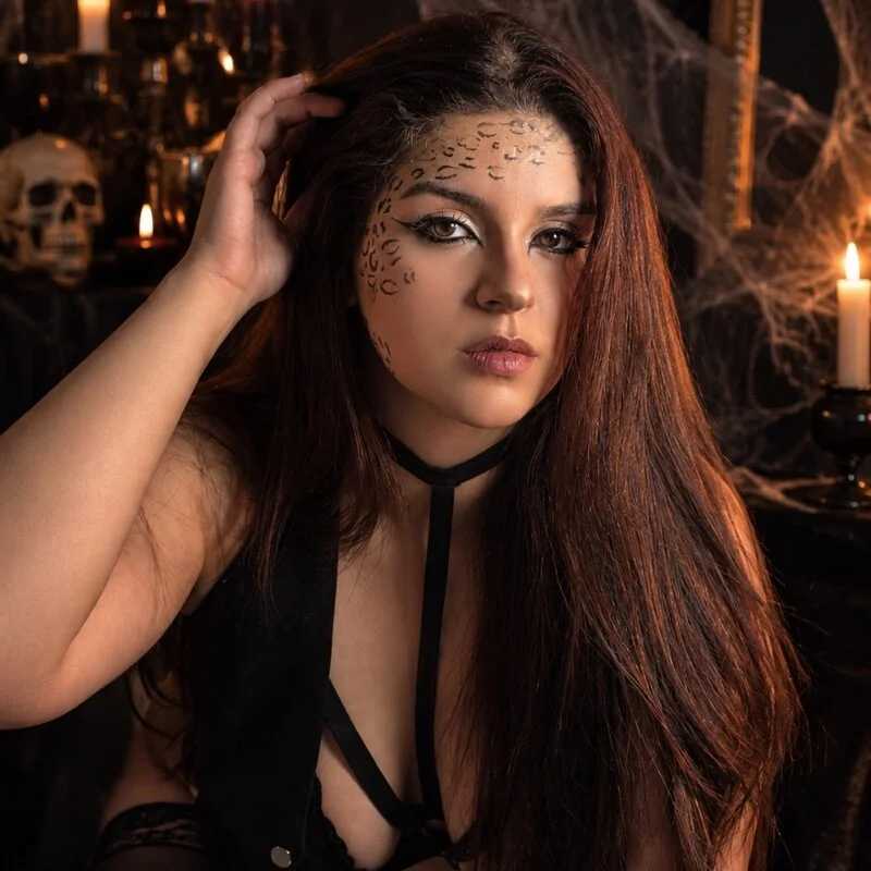 CallMeMia_ — FansOnlyX creator profile