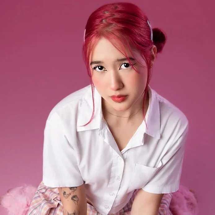 LilithCary — FansOnlyX creator profile
