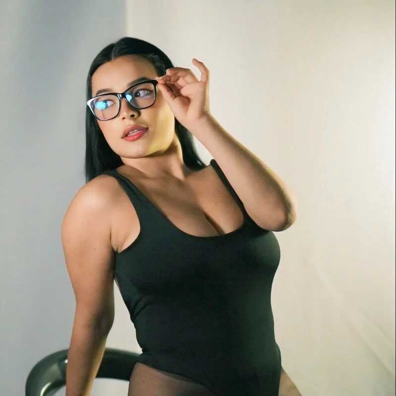 Lola_sweeet18 — FansOnlyX creator profile