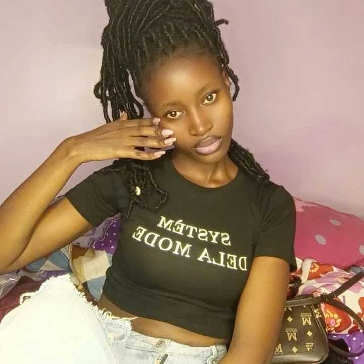 Black_berri — FansOnlyX creator profile