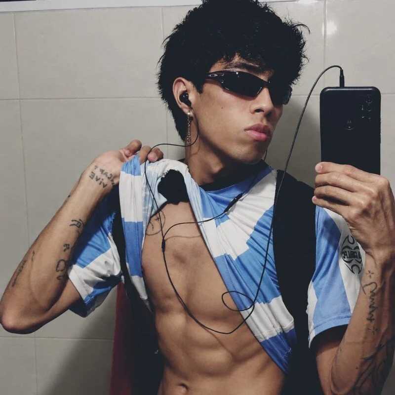 Andrew_hornyboy — FansOnlyX creator profile