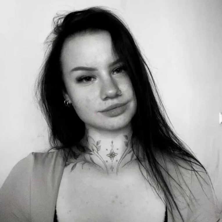 Ava_Lanchee — FansOnlyX creator profile