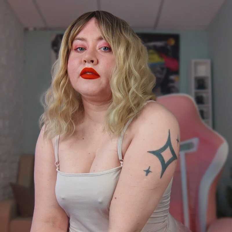 Goddess_EllisN — FansOnlyX creator profile