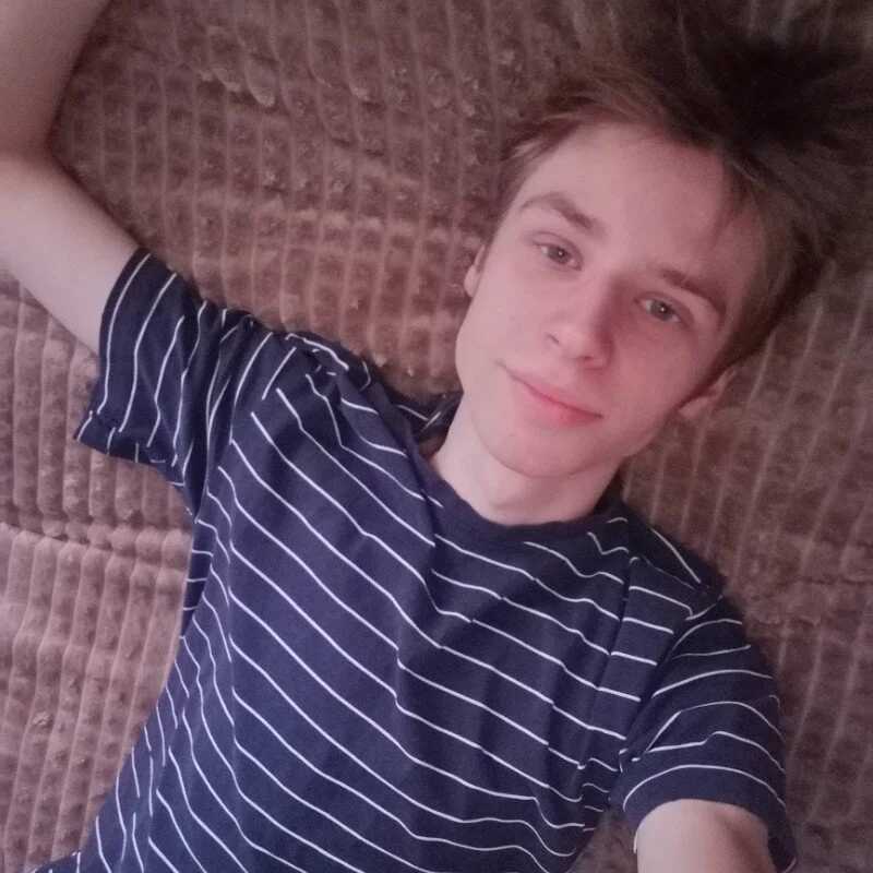 yes_cute_boy_ — FansOnlyX creator profile