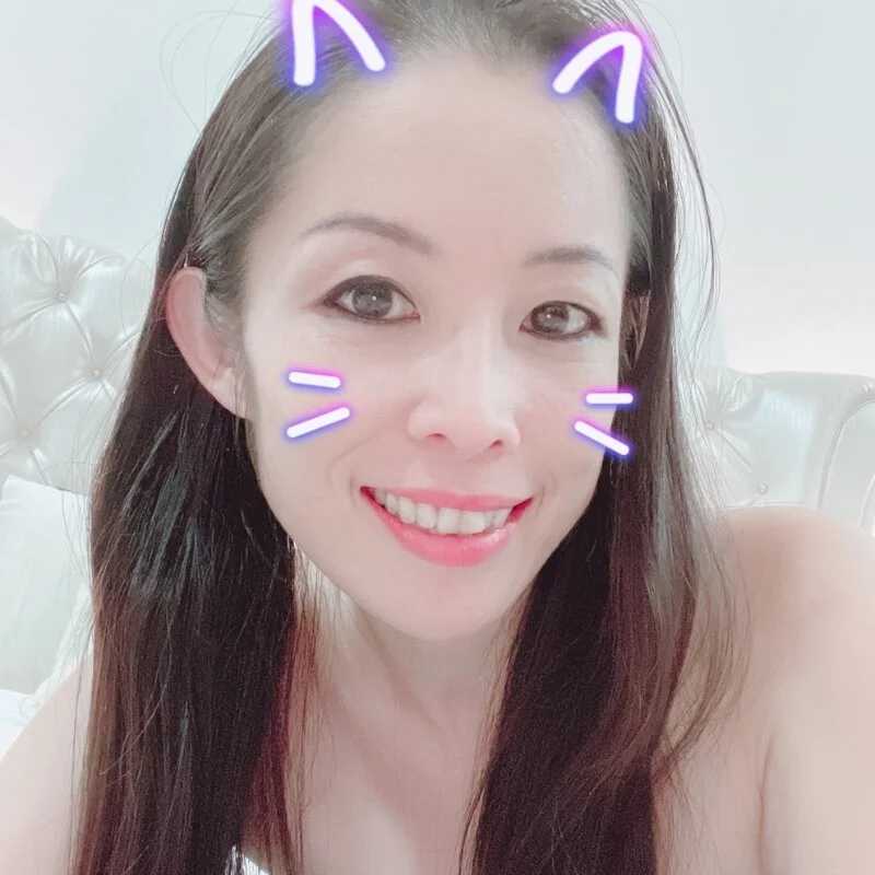 JuicyCheery — FansOnlyX creator profile