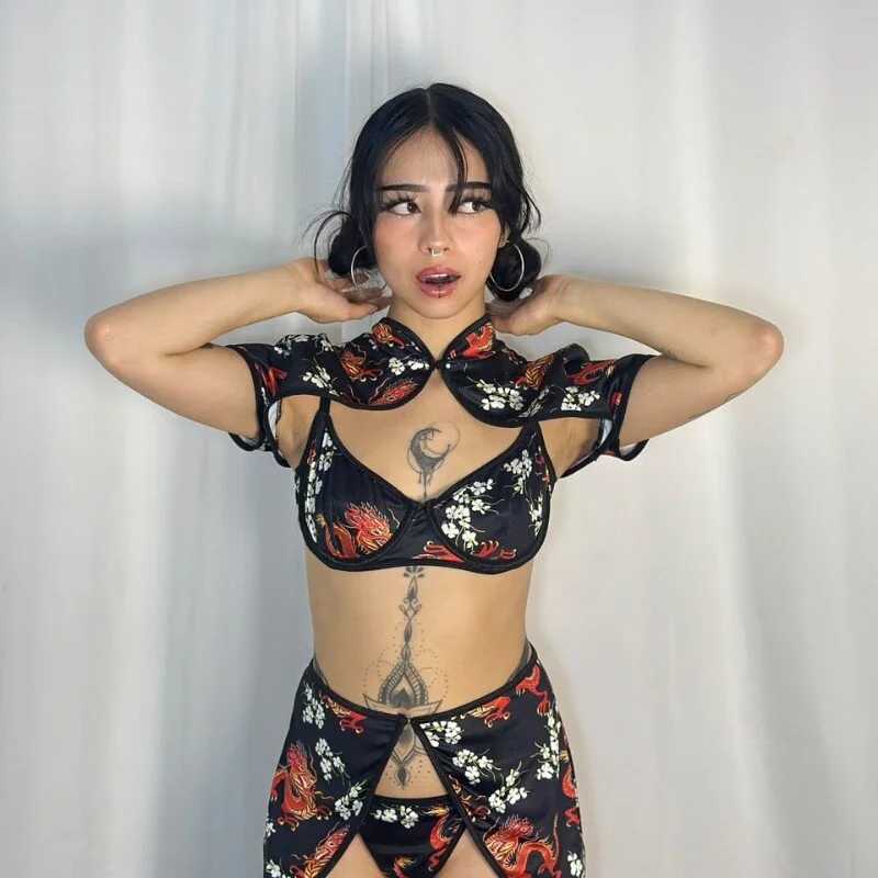 _Ivy_Luna — FansOnlyX creator profile