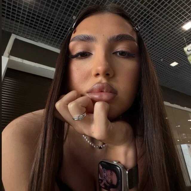 Ellya_ — FansOnlyX creator profile