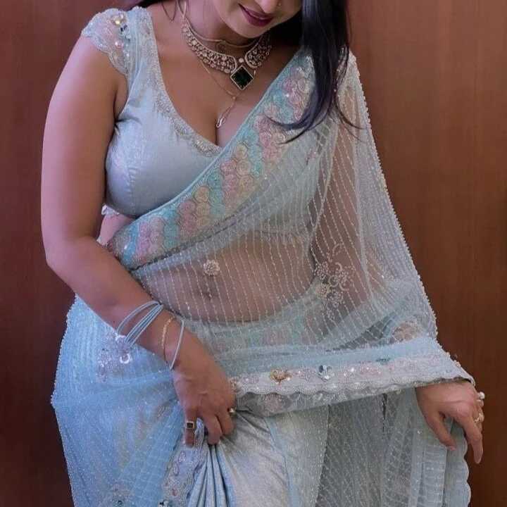 Village_bhabhi300 — FansOnlyX creator profile