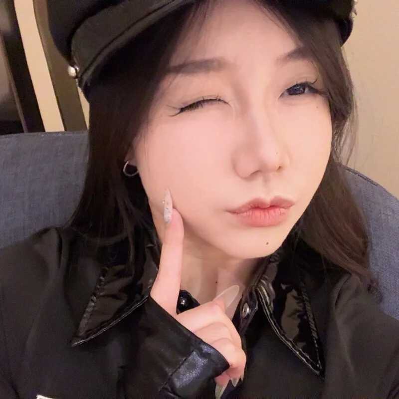 xiaoxiong168 — FansOnlyX creator profile