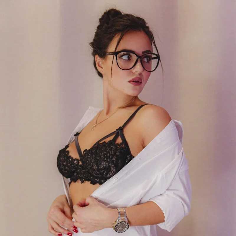 HelenaRegal — FansOnlyX creator profile