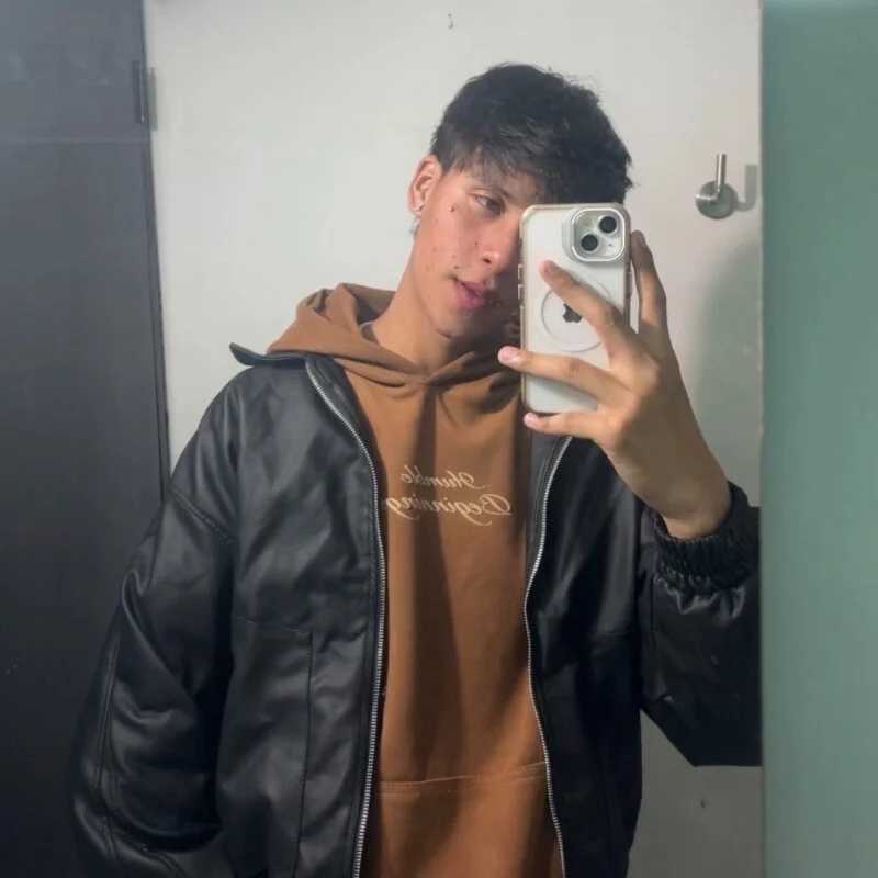 Chris_pz — FansOnlyX creator profile