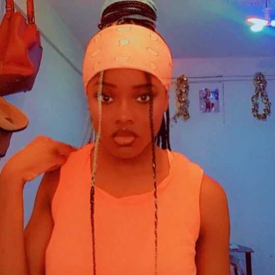 Pretty_Deewetpussy — FansOnlyX creator profile