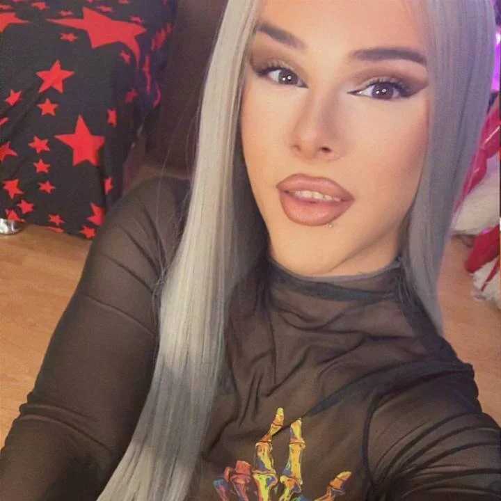 EvelynLexy — FansOnlyX creator profile