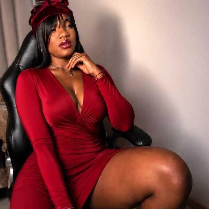 Mia_boobs24 — FansOnlyX creator profile