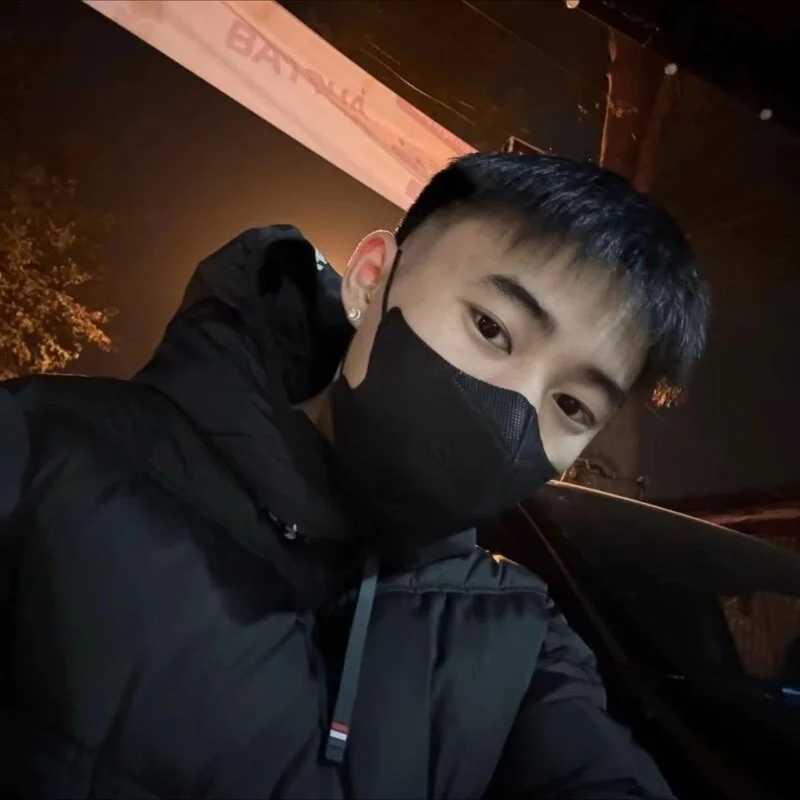 minhtuan782 — FansOnlyX creator profile