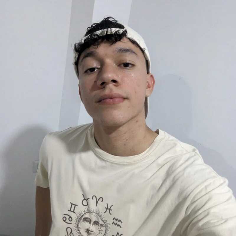 seder_4 — FansOnlyX creator profile