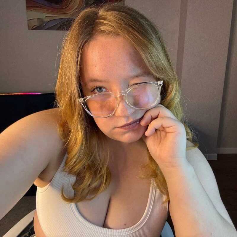 Sophia_Millery — FansOnlyX creator profile