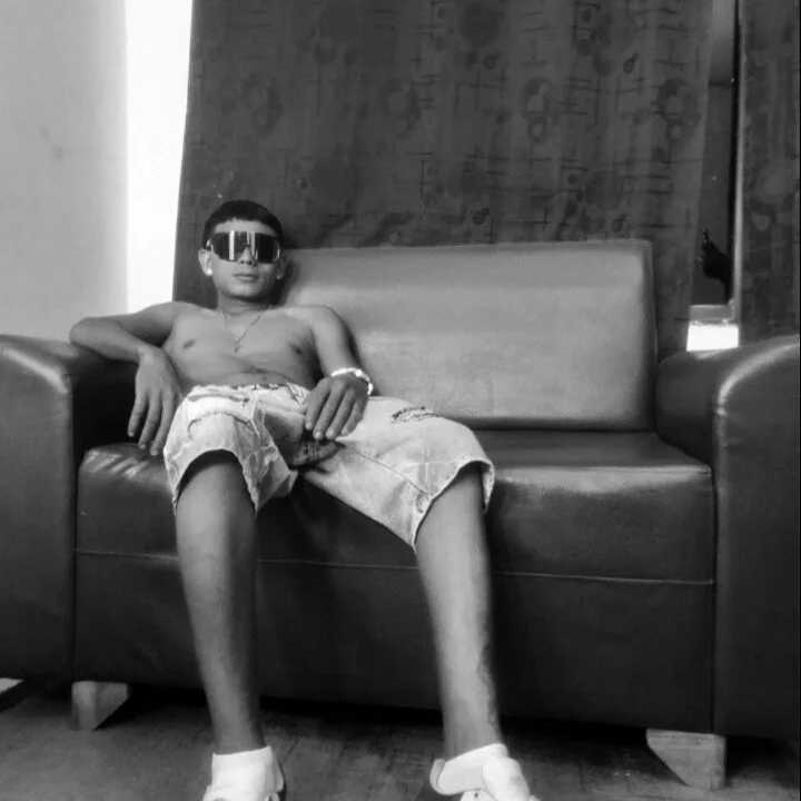 ElBreIner_2 — FansOnlyX creator profile