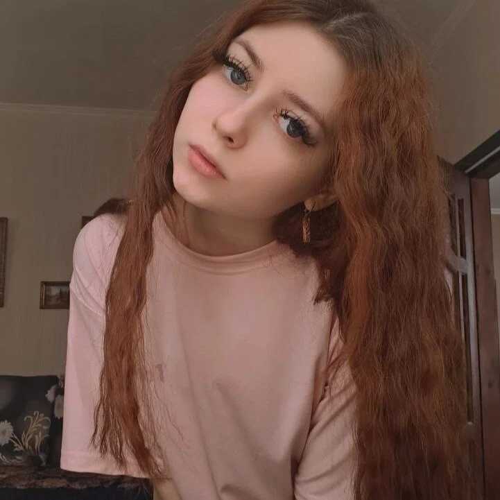 AliceVeloura — FansOnlyX creator profile