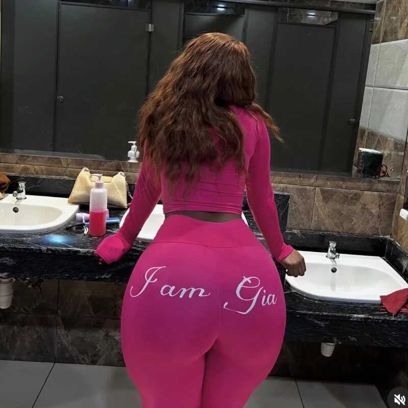 SpicymilfXX — FansOnlyX creator profile