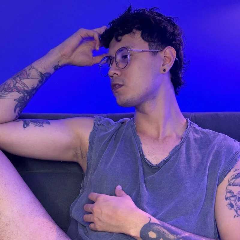 LeaneSeb — FansOnlyX creator profile