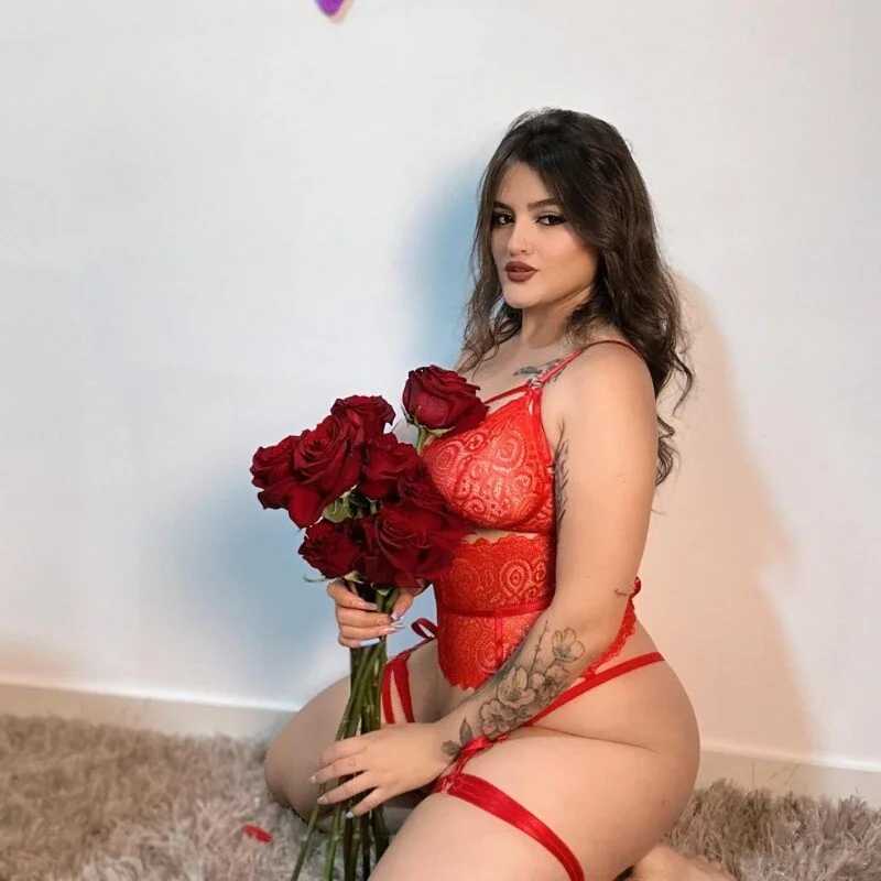 ellarosee_ — FansOnlyX creator profile