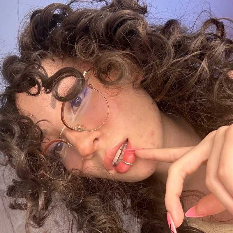 perla_slim — FansOnlyX creator profile